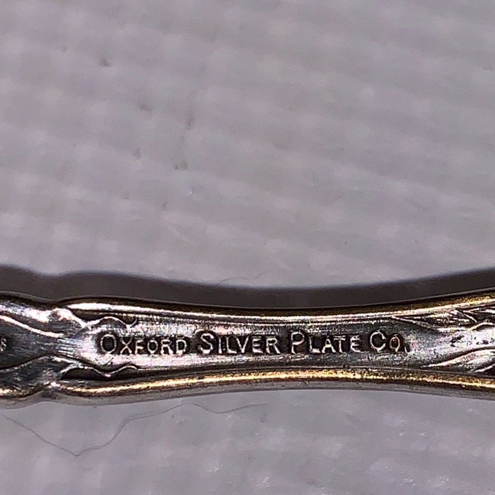 1908 Oxford Silver Plate Co Sugar Spoon in the "Narcissus" Pattern-Excellent 6” - Picture 3 of 3